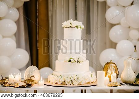Delicious Wedding Reception. Cake On A Background Balloons. Decorated Table For Wedding. White Ballo