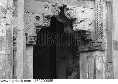 Mughal Architecture Inside Lodhi Gardens, Delhi, India, Beautiful Architecture Inside The The Three-