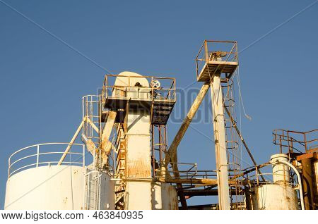 Gypsum, Plaster And Prefabricated Plaster Factory. Arinaga Industrial Park. Aguimes. Gran Canaria. C