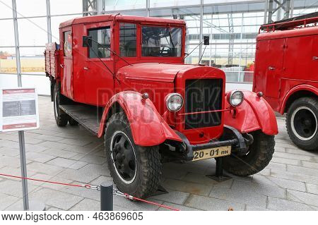 Verkhnyaya Pyshma, Russia - September 14, 2021: Retro Truck Uralzis-5m In The Ummc Museum Of Militar
