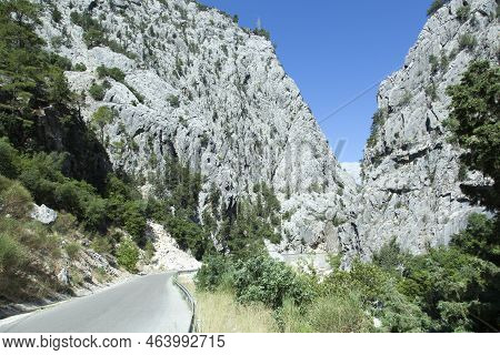 The Morning View Of An Empty Road In Kesme Bogazi Canyon National Park (turkey).