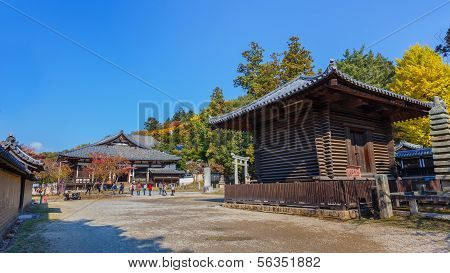 Tamukeyama Hachimangu in Nara
