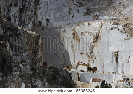 Marble Cave Mountain