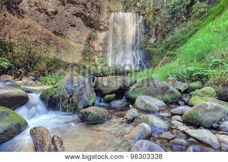 Upper Bridal Veil Falls in Oregon