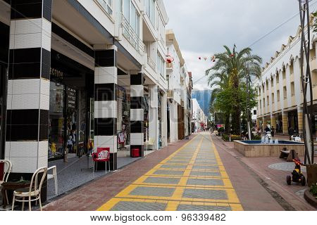 Pedestrian Street Of Kemer