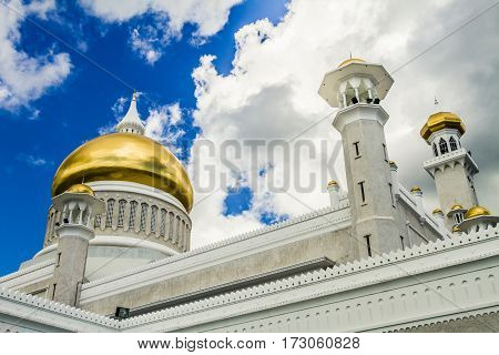 Sultan Omar Ali Saifuddin Mosque