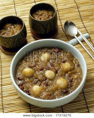 Kore bulamacı ve şehriye