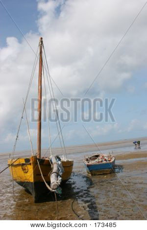 เรือชายหาด