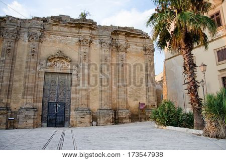 A Old ruins of Partanna' town, Sicily