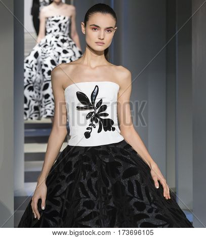 Oscar De La Renta - Fall 2017 Collection