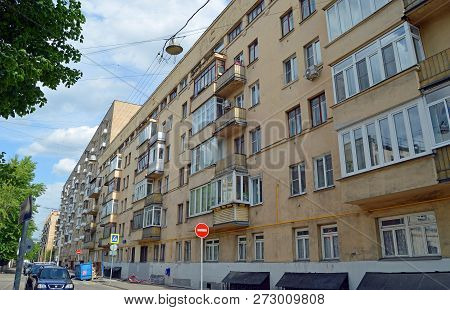 Moscow, Russia - May, 2017: Six-story Five-porch Brick Apartment Building In Moscow