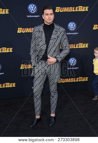 LOS ANGELES - DEC 09:  Pierson Fode arrives to the 