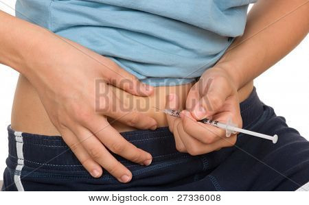 자신에 게 인슐린 탄을 주는 여자