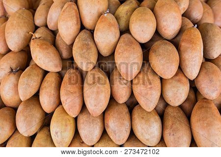 Large Heap Of Lamuts On The Market