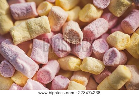 Something Yummy. Marshmallow Recipe With Sugar And Gelatin. Sweet Snack Food. Unhealthy Junk Food. C