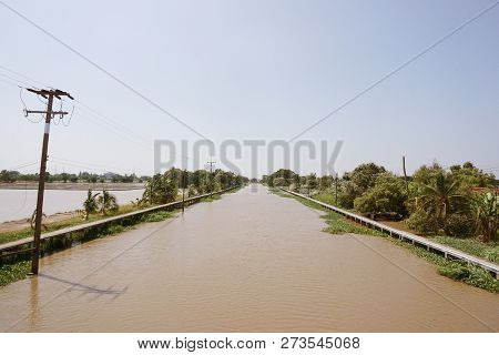 Khlong Preng Canal In Country Chachoengsao Thailand