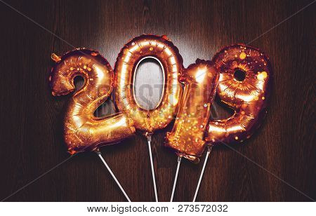 New Year 2019 Bright Metallic Gold Balloons Figures, Christmas, New Year Balloon With Glitter Stars 