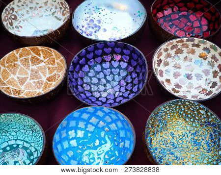 Colorful Aroma Flower Soaps In The Small Black Round Lacquered Boxes