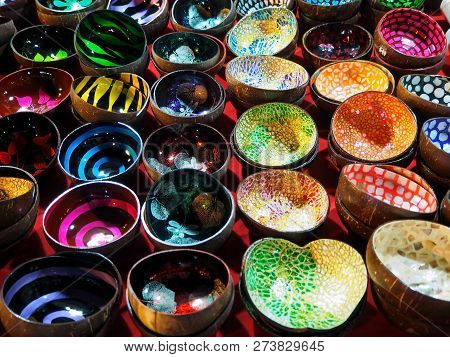 Colorful Aroma Flower Soaps In The Small Black Round Lacquered Boxes
