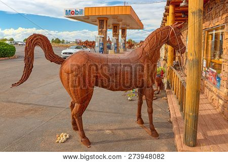 Statues, Sculptures Of Iron Metalwork Near The Cafe Stones&more In Arizona.