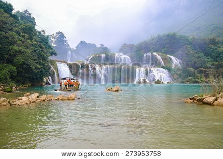 Ban Gioc Waterfall Or Detian Falls, Vietnam's Best-known Waterfall Located In Cao Bang Border With C