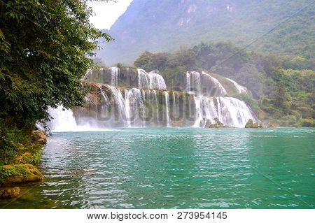 Ban Gioc Waterfall Or Detian Falls, Vietnam's Best-known Waterfall Located In Cao Bang Border With C