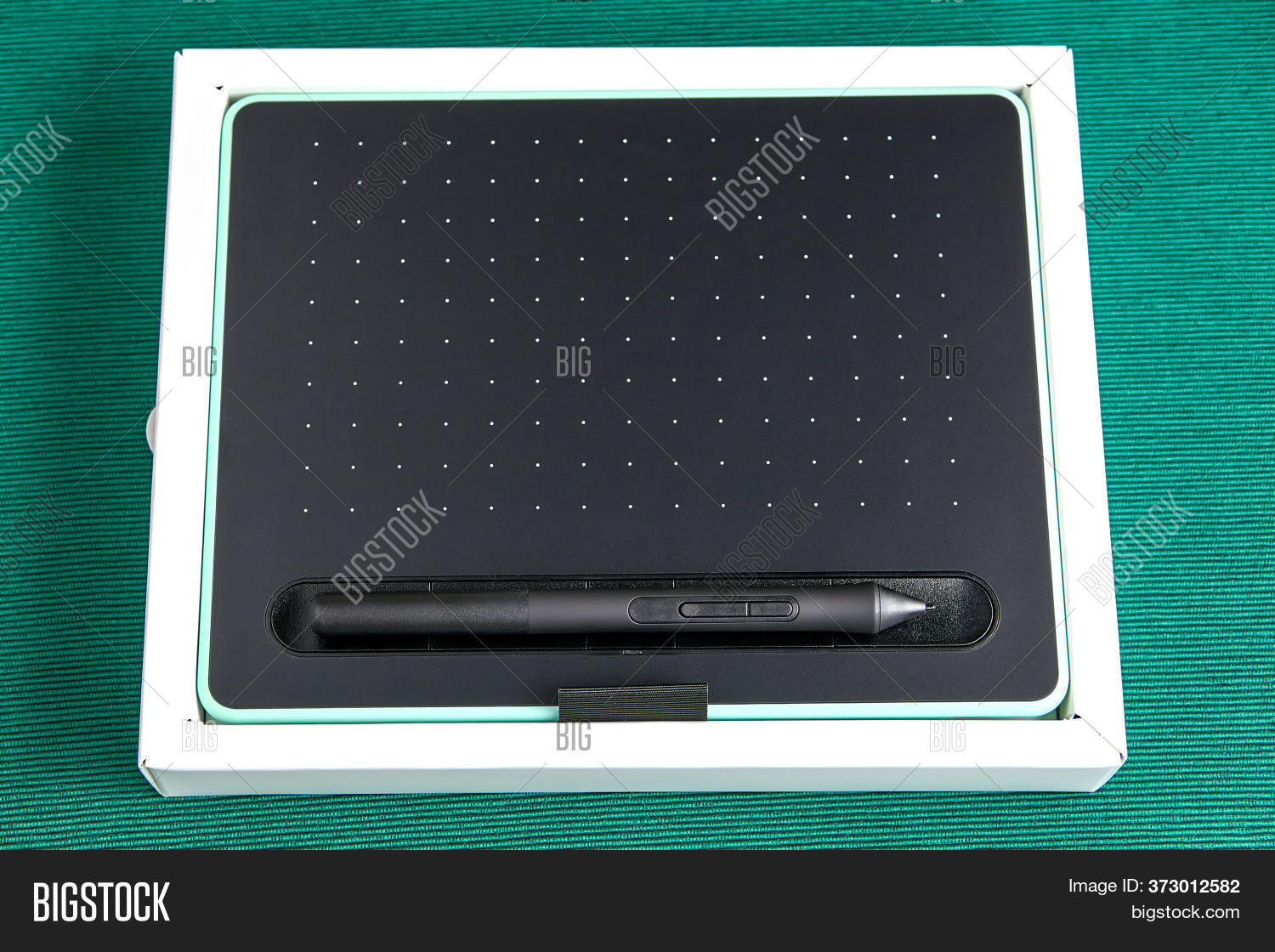 graphic tablet stylus image photo