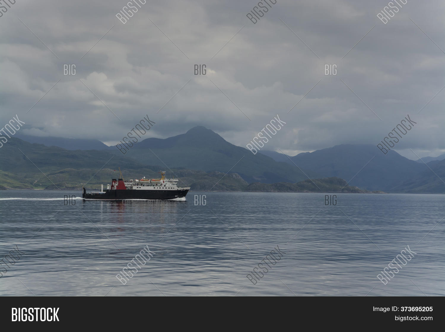 Ferry Boat Image Photo Free Trial Bigstock Välj bland ett stort urval liknande scener.
