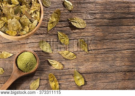 Coca Leaves And Flour - Erythroxylum Coca