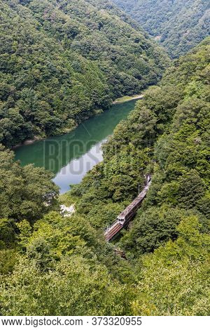 The Oito Line , Oito Line Is A Japan Railway Which Connects Matsumoto Station In Nagano Prefecture