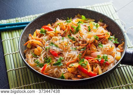 Asian Stir Fry - Bean Threads With Vegetables And Shrimps