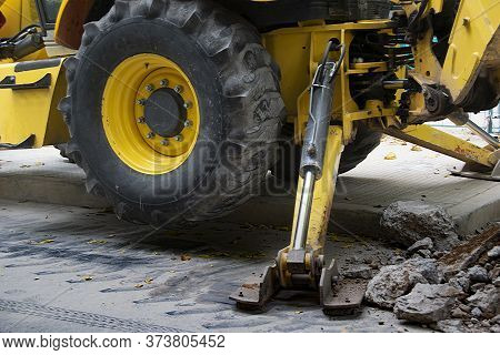 Repair Street Truck Machine Detail View