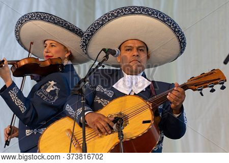 St. Louis, Missouri, Usa - August 24, 2019: Festival Of Nations, Tower Grove Park, Members Of The Ma