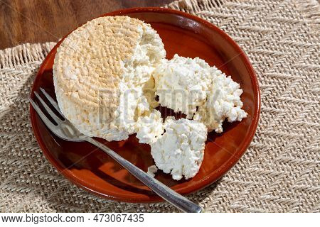Polish Skimmed Fresh Smoked Milk Twarog Cheese, White Cow Cheese Compared To Curd, Quark, Or Cottage