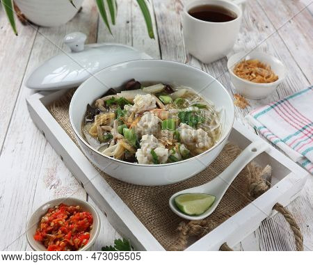 Spicy Fish Ball Soup With Vermicelli In A White Bowl