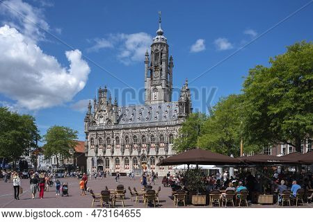 Middelburg, Netherlands - July 27, 2022: Late Gotic Town Hall In Middelburg. Provinz Of Zeeland In T