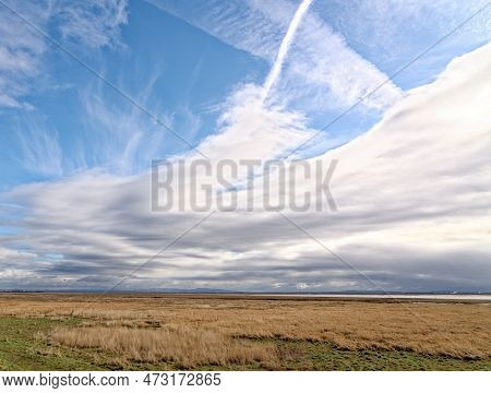 The Promenade Overlooking The Ribble Estuary At Lytham, Lytham St Annes, Fylde Coast, Lancashire Uni