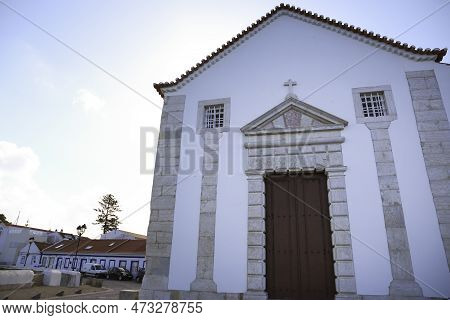Alcochete, Lisbon, Portugal- October 22, 2022: Beautiful Capela Da Nossa Senhora Da Vida Next To The
