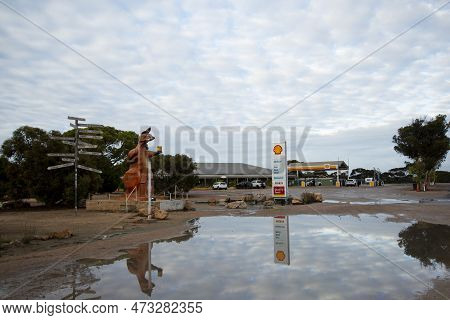 Eucla, Australia - April 22, 2022: South Australia And Western Australia Border Quarantine Checkpoin