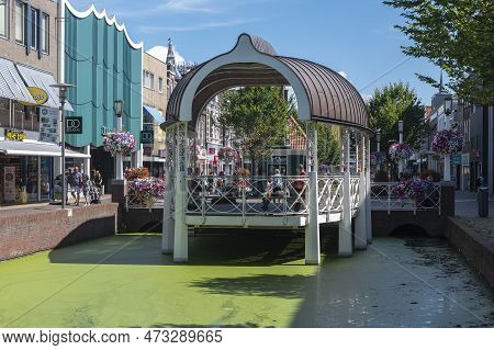 Zaandam, Netherlands - August 07, 2022: Pavilion In The Pedestrian Zone Gedempte Gracht In The Cente