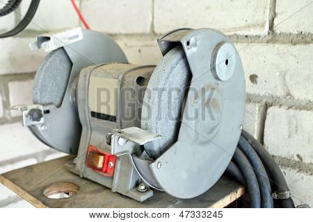The image of grinding machine under thew white background