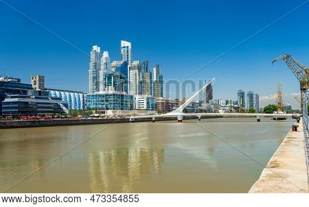 Buenos Aires, Argentina - 7 February 2023: Footbridge And Modern Offices And Apartments In Puerto Ma