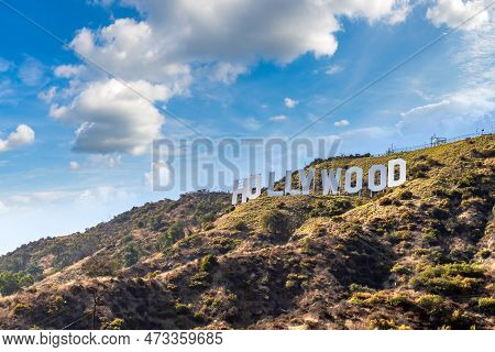 Los Angeles, Hollywood, Usa - March 29, 2020: Hollywood Sign In Los Angeles, California, Usa