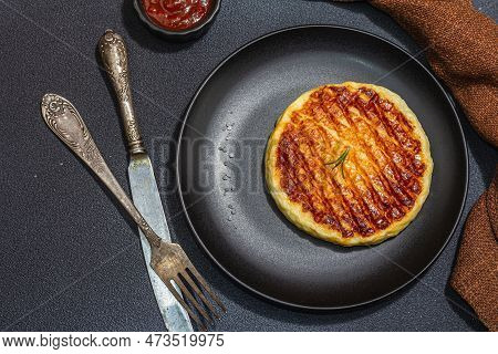 Grilled Halloumi Cheese Served On Plate. Cutlery, Traditional Food For Picnic Or Bbq