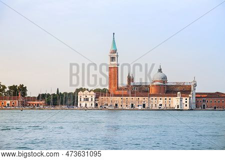 Morning View Of  Venice Islannd And Grand Channel