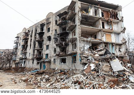 View Of An Apartment Block Destroyed In An Explosion Caused By Rocket Fire In Izyum, Kharkiv Reg. Uk