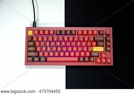 27 March 2023-bucharest, Romania. The Keychron Q Keyboard In A Colorful Red Design