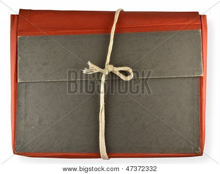 Antigua carpeta roja