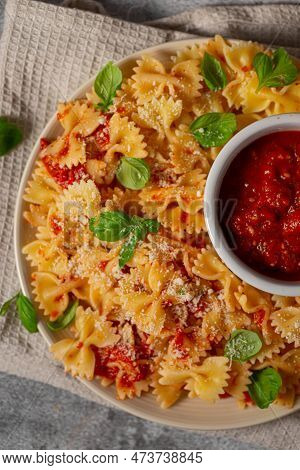 Homemade Pasta With Marinara Sauce