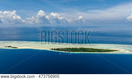 Atoll And Tropical Island Mataking With Beach. Tun Sakaran Marine Park. Borneo, Sabah, Malaysia.